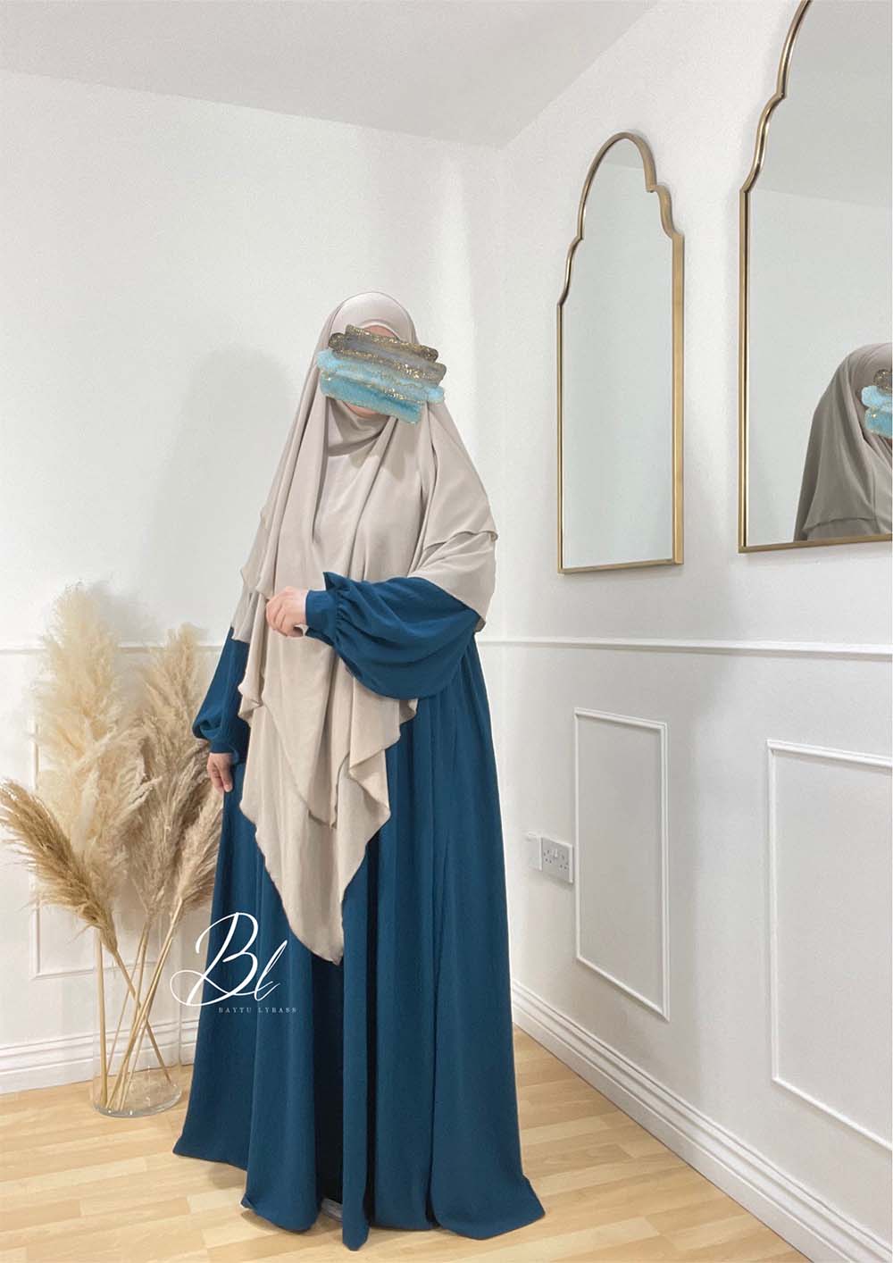 khimat-malikat-3-voiles-nude-mousseline-abaya-maya-jazz-bleu-canard-baytu-lybass-2