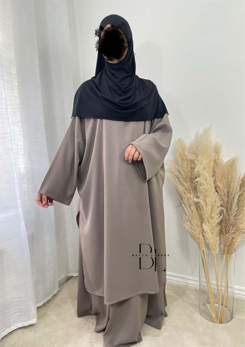 set-assia-soie-de-medine-taupe-tunique-jupe-baytu-lybass-3
