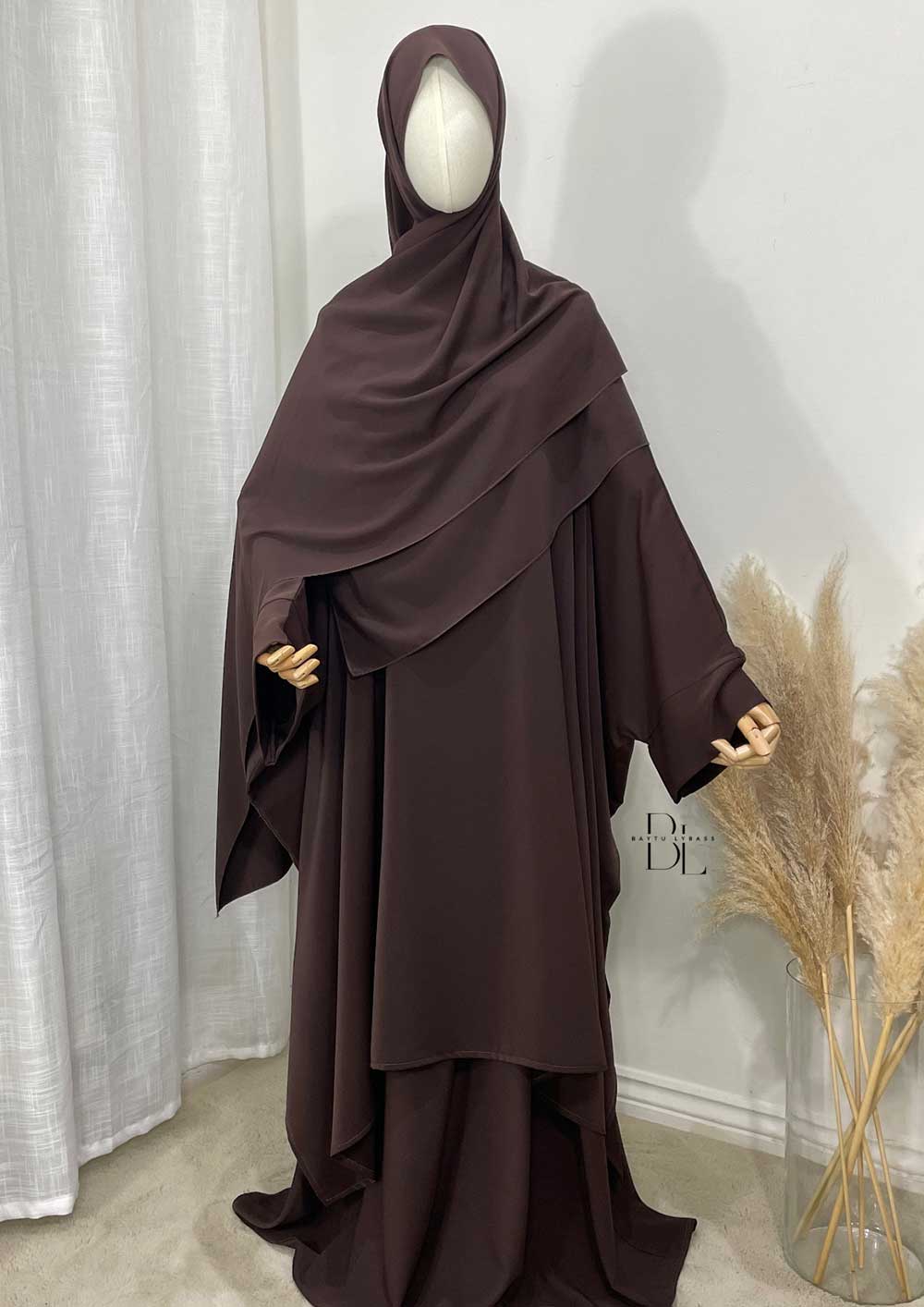 set-saoudien-ensemble-3-pieces-jupe-hijab-tunique-chocolat-baytu-lybass